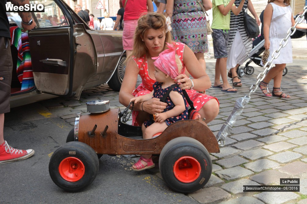 42/51 photos du spectacle Bethune retro 2016 Ambiance