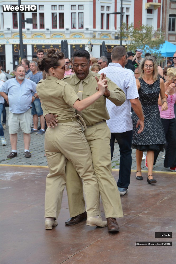 49/51 photos du spectacle Bethune retro 2016 Ambiance