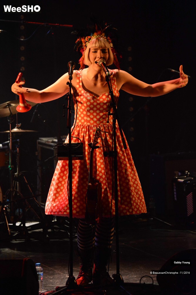 9/34 photos du spectacle Gabby Young and Other animals