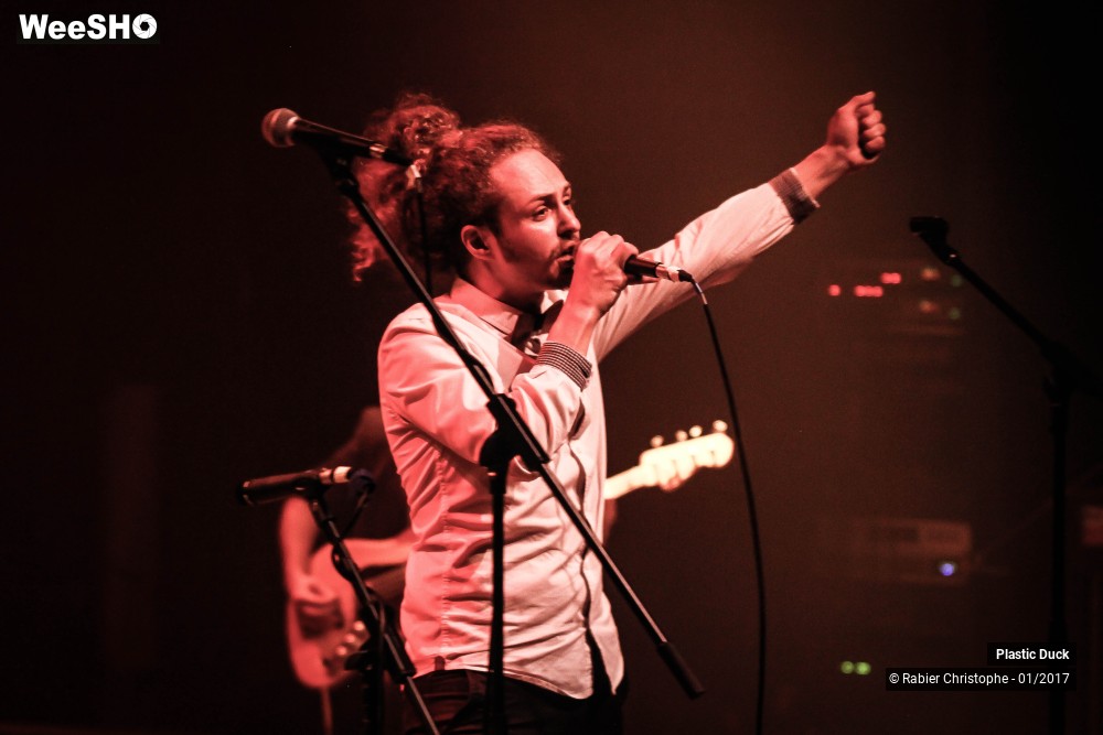 4/33 photos du spectacle Plastic Duck