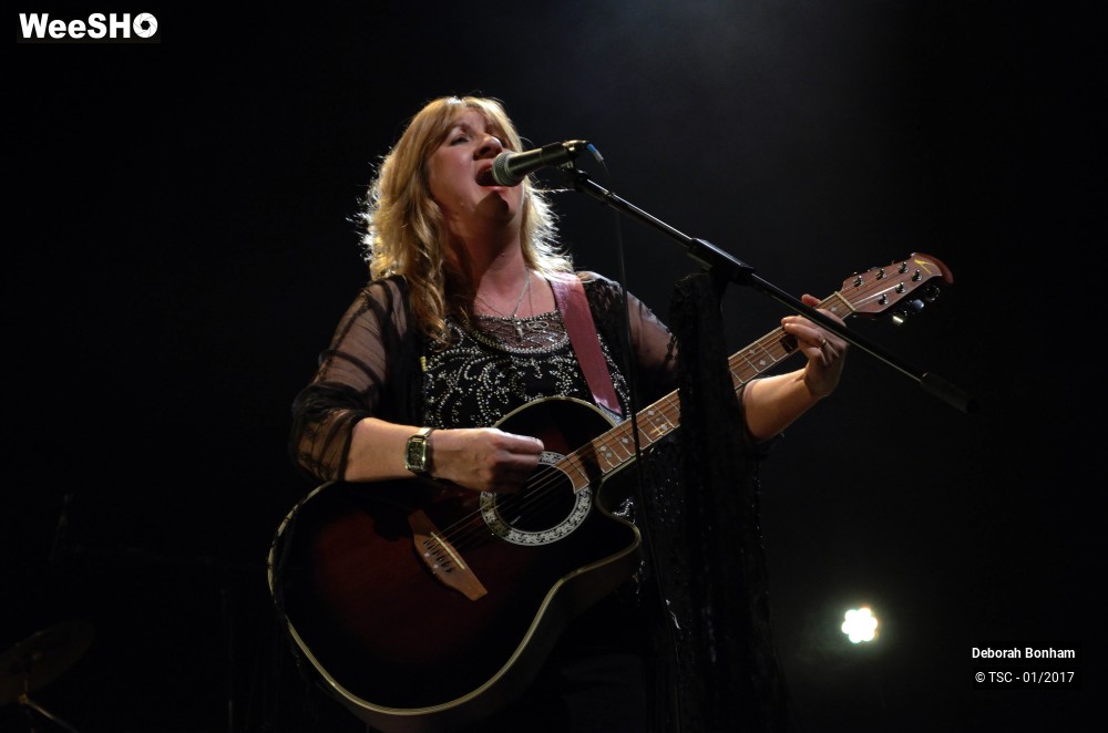 14/28 photos du spectacle Deborah Bonham