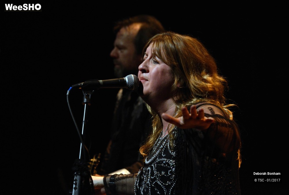 19/28 photos du spectacle Deborah Bonham