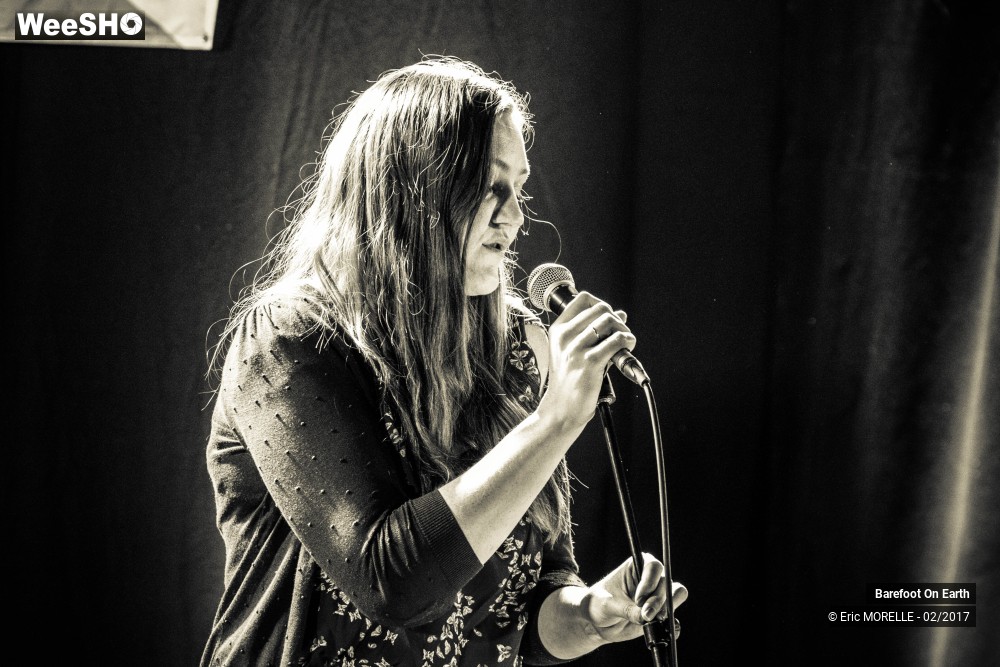 39/42 photos du spectacle Barefoot On Earth 
