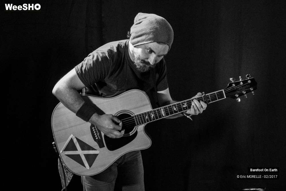 41/42 photos du spectacle Barefoot On Earth 