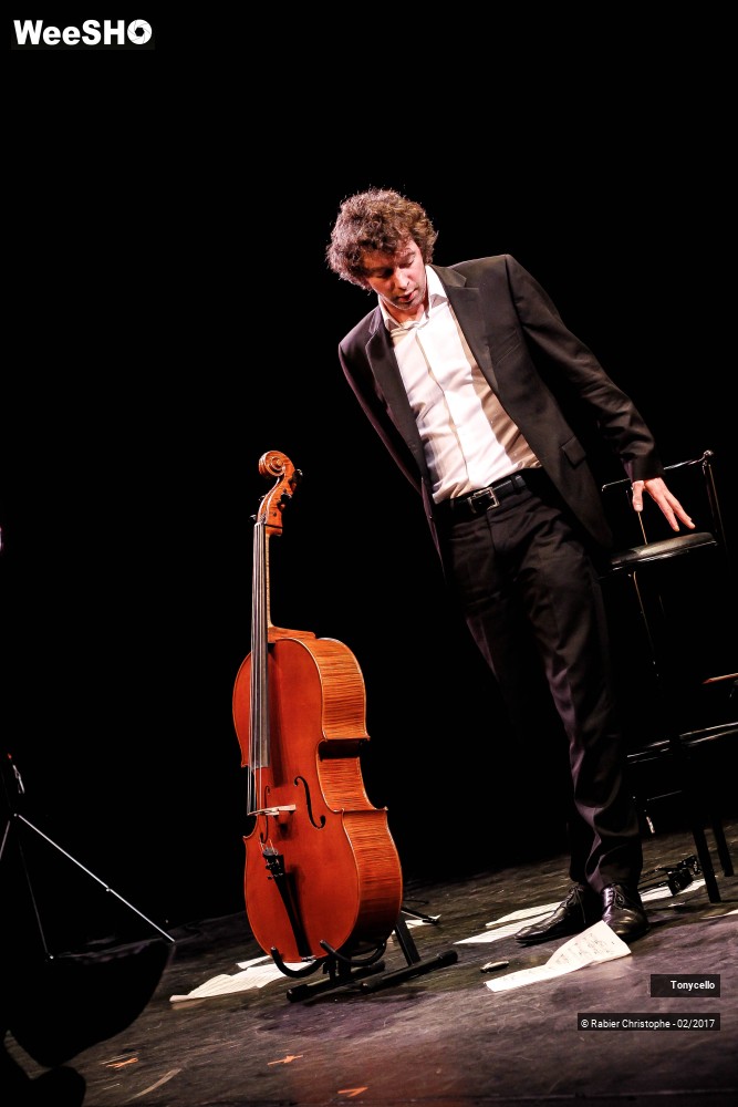 13/35 photos du spectacle Tonycello