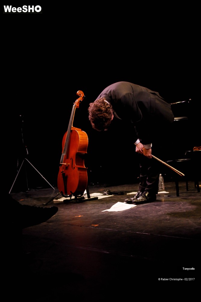 17/35 photos du spectacle Tonycello