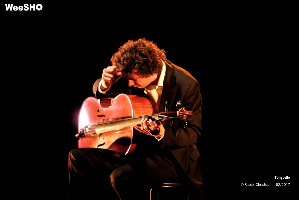 19/35 photos du spectacle Tonycello
