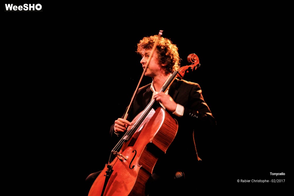 22/35 photos du spectacle Tonycello