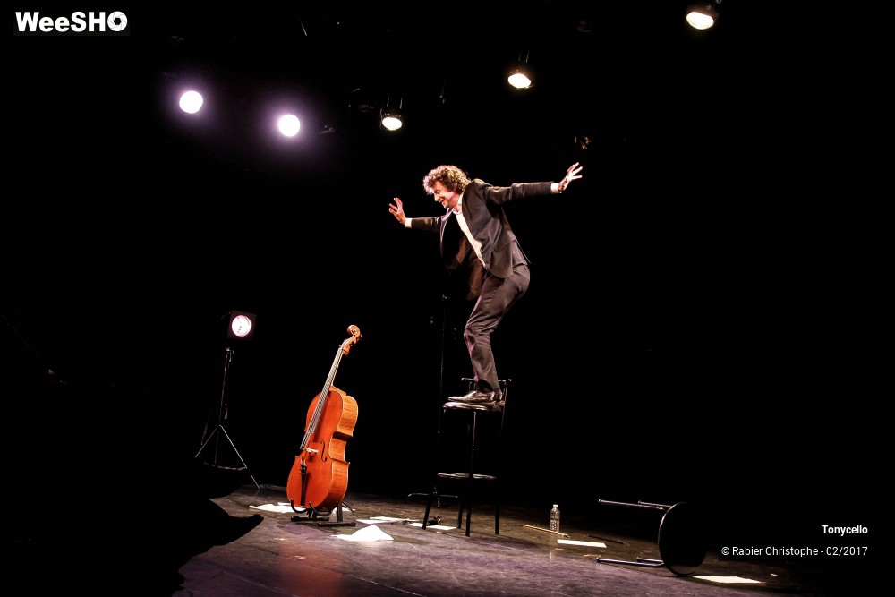 25/35 photos du spectacle Tonycello