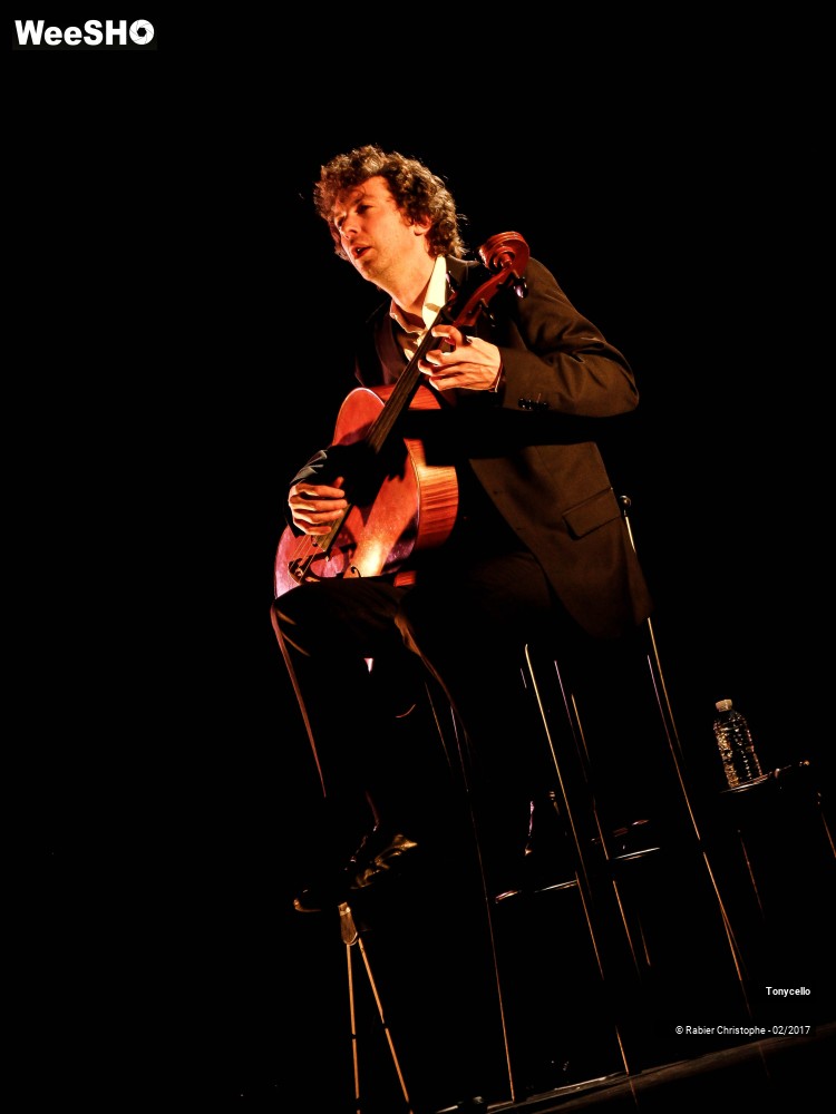 26/35 photos du spectacle Tonycello