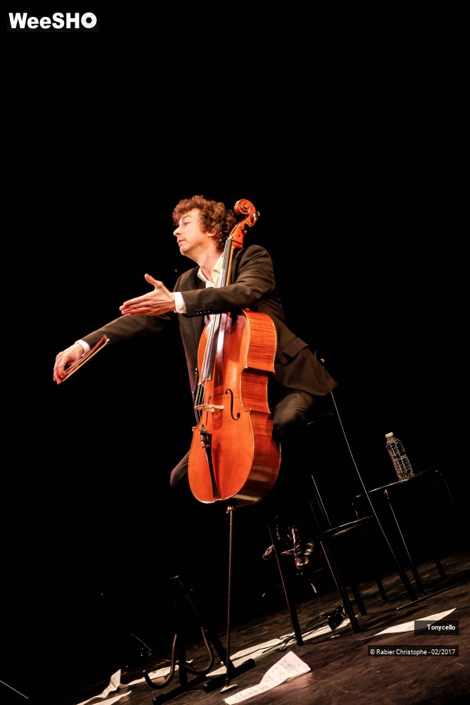 27/35 photos du spectacle Tonycello