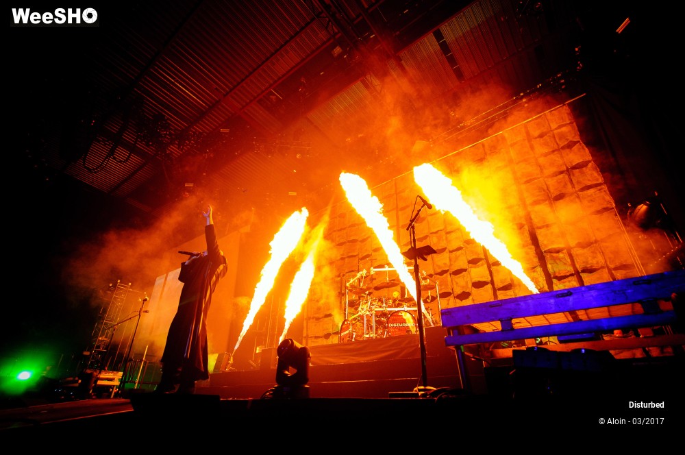 5/15 photos du spectacle disturbed