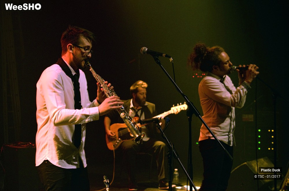 1/15 photos du spectacle Plastic Duck