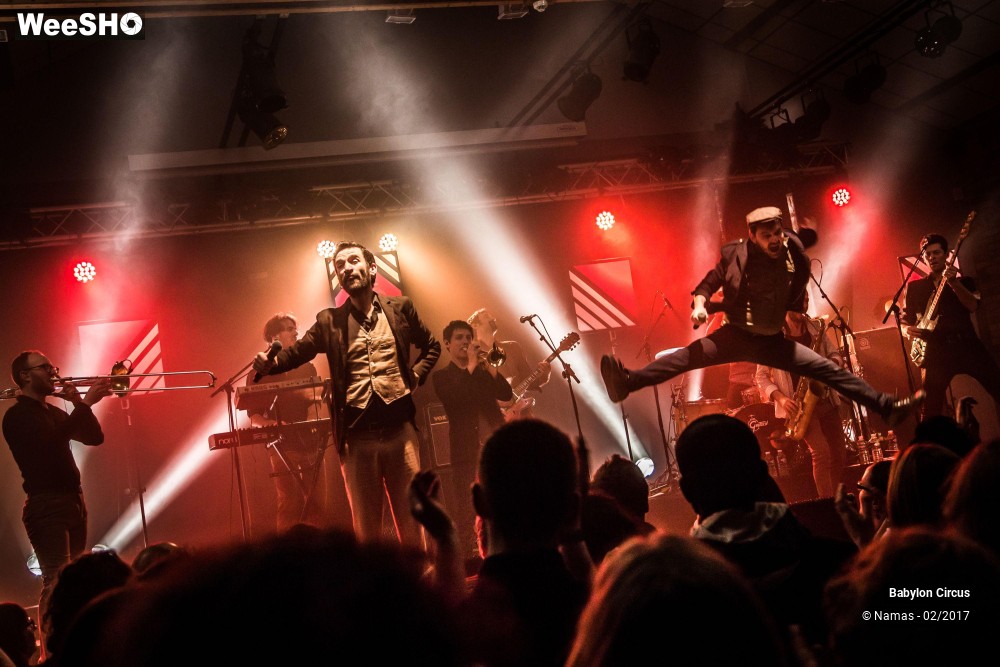36/46 photos du spectacle Babylon Circus