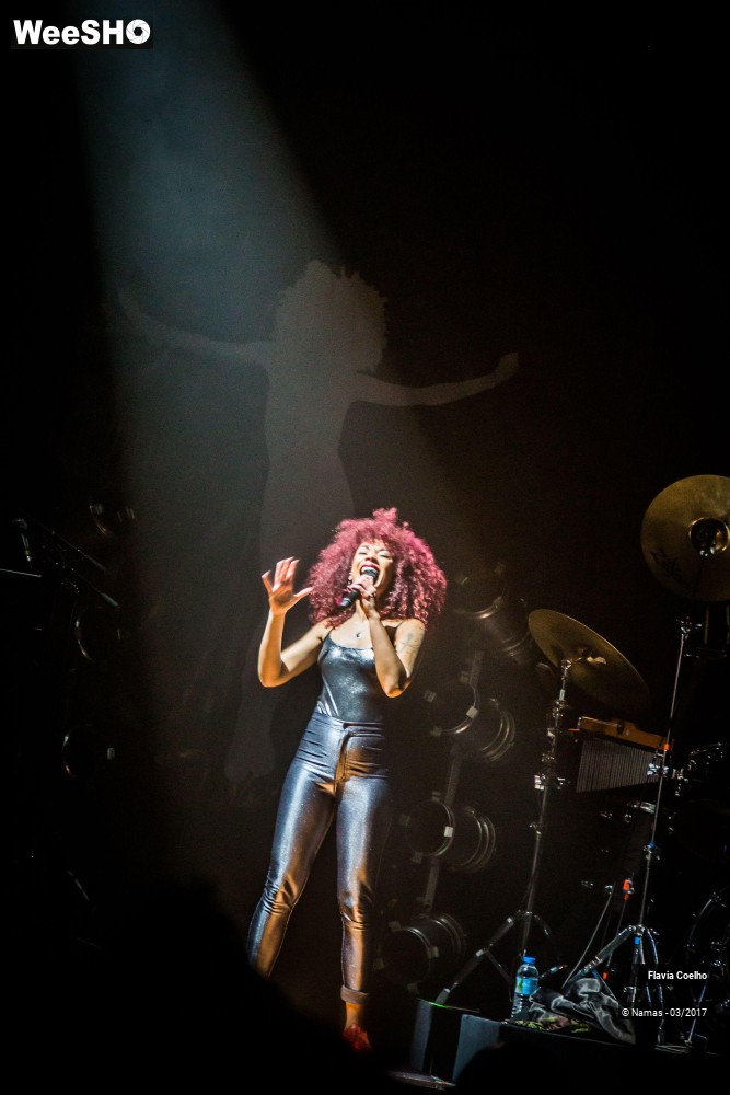 32/45 photos du spectacle Flavia Coelho