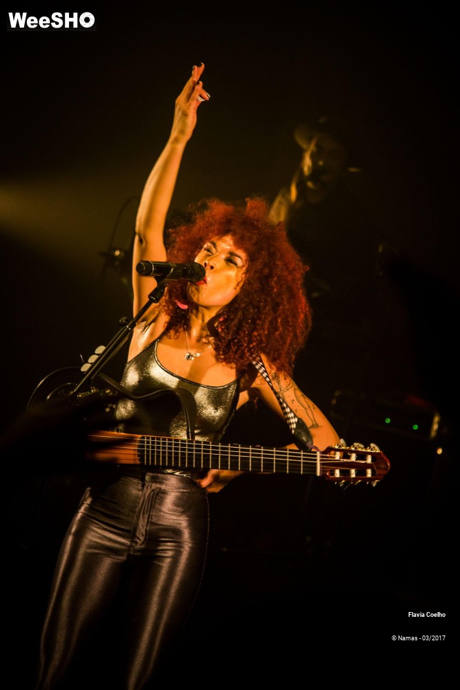38/45 photos du spectacle Flavia Coelho