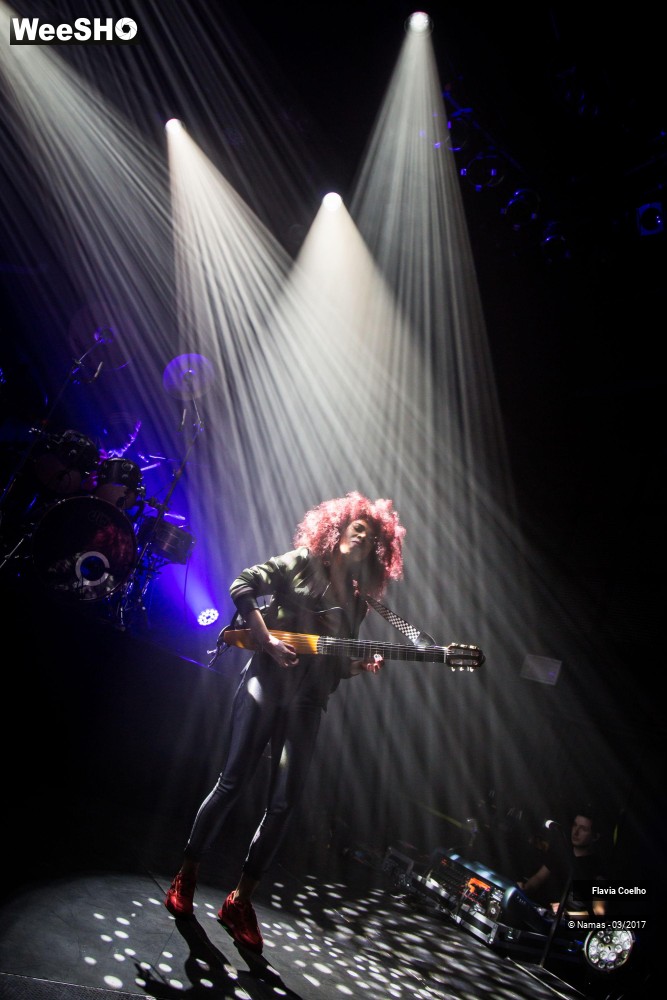 42/45 photos du spectacle Flavia Coelho
