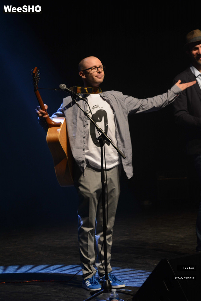 15/26 photos du spectacle Fils Tools