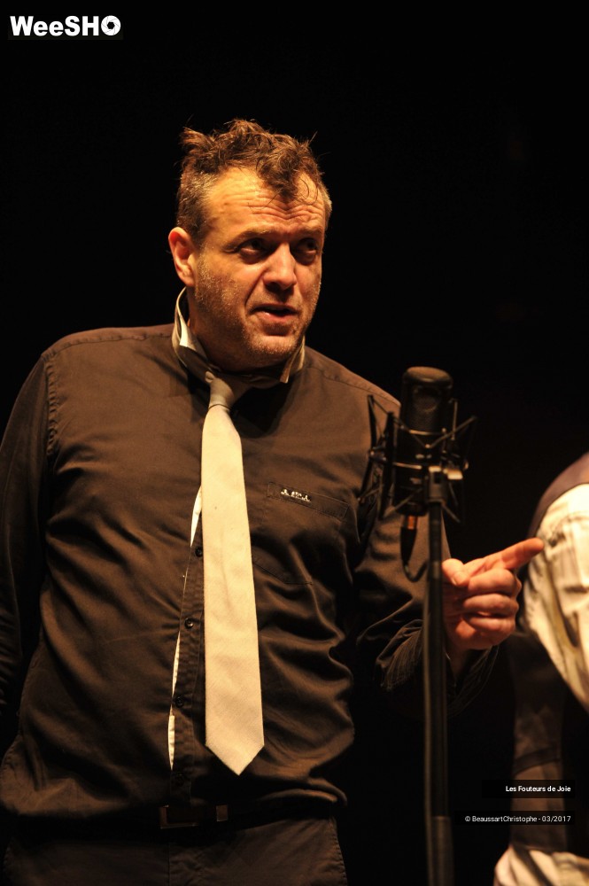 42/52 photos du spectacle Les Fouteurs de Joie