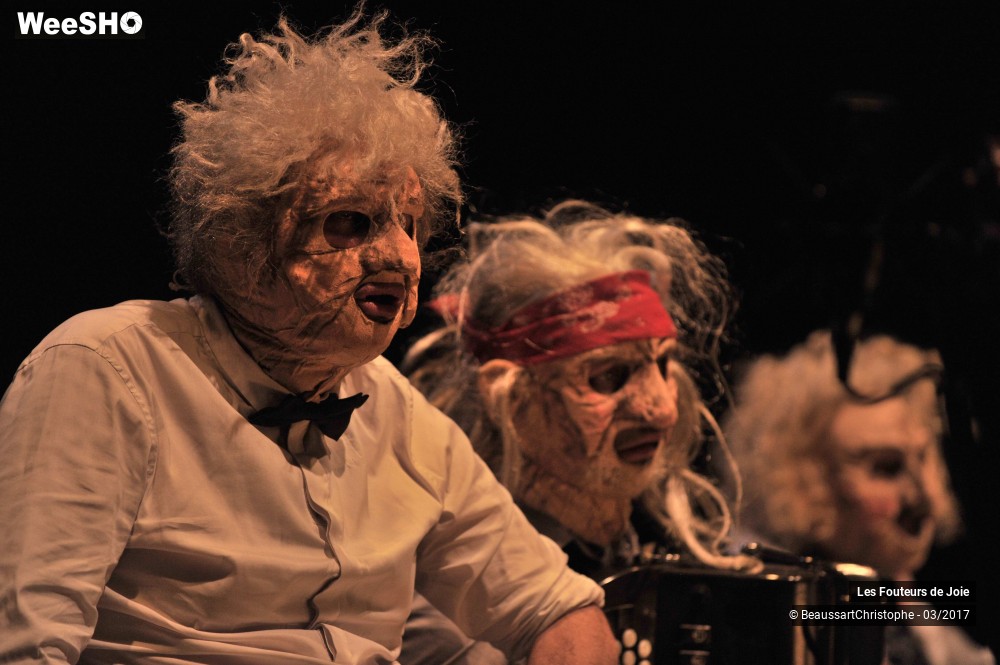 47/52 photos du spectacle Les Fouteurs de Joie