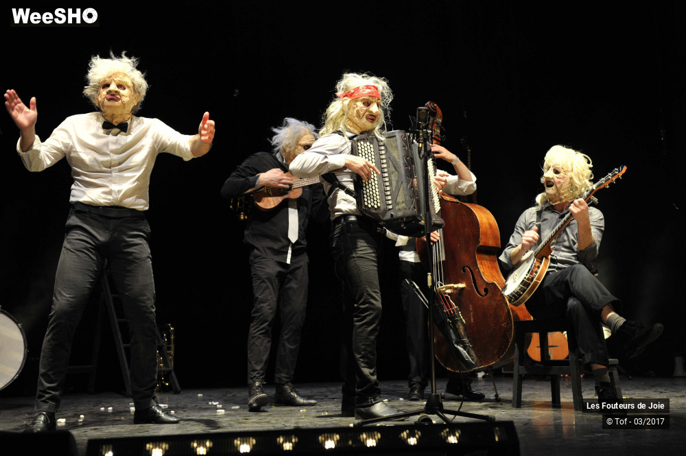 1/52 photos du spectacle Les Fouteurs de Joie