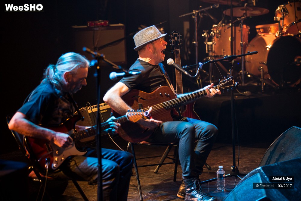 7/42 photos du spectacle Abrial & Jye