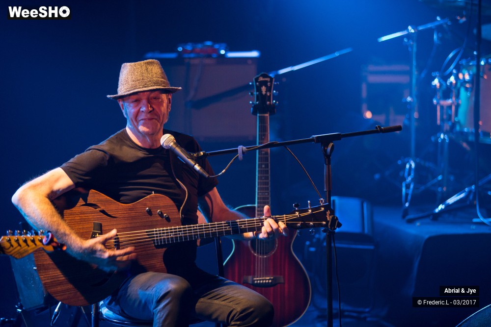 9/42 photos du spectacle Abrial & Jye