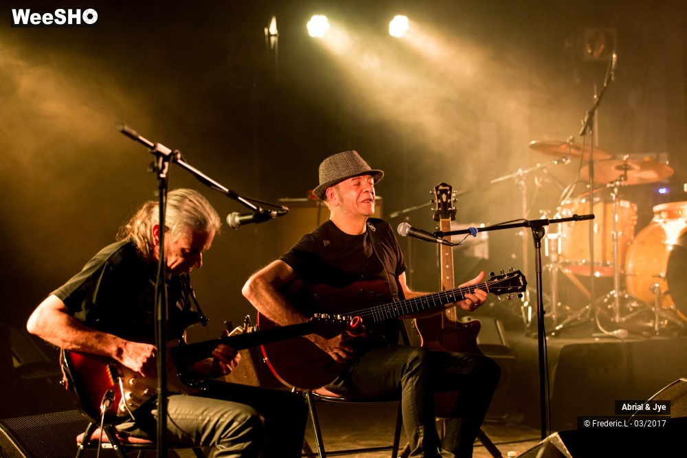 12/42 photos du spectacle Abrial & Jye