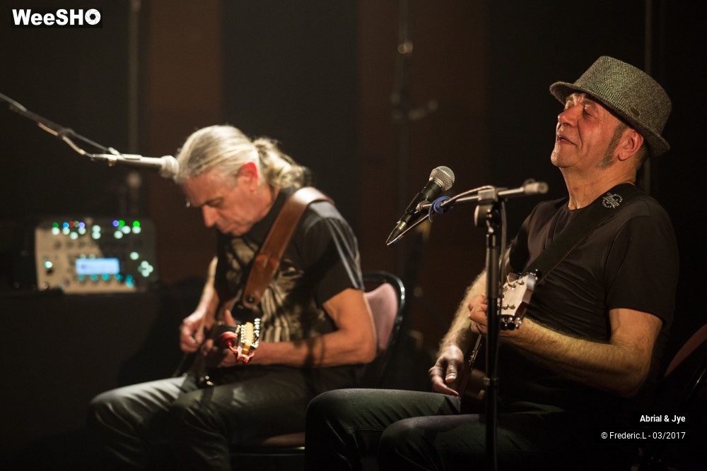 42/42 photos du spectacle Abrial & Jye