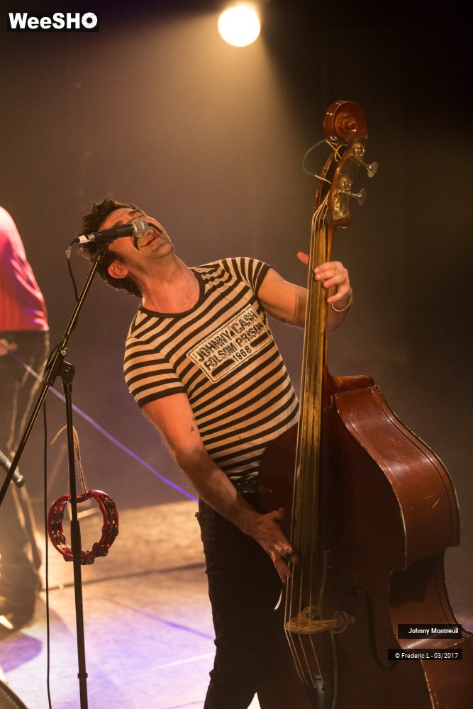 12/50 photos du spectacle Johnny Montreuil