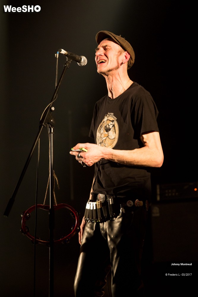 24/50 photos du spectacle Johnny Montreuil