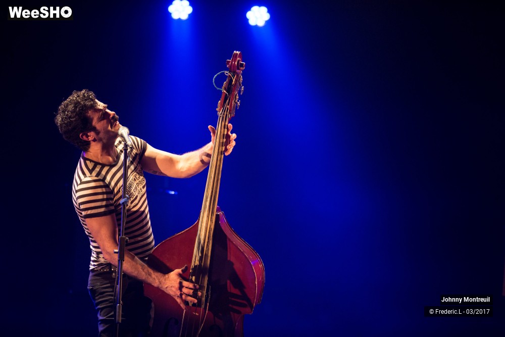 27/50 photos du spectacle Johnny Montreuil