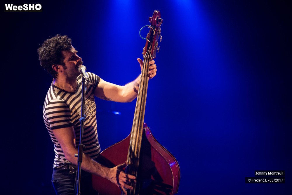 40/50 photos du spectacle Johnny Montreuil