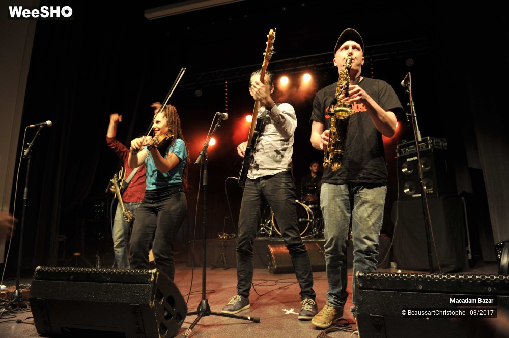 2/40 photos du spectacle Macadam Bazar