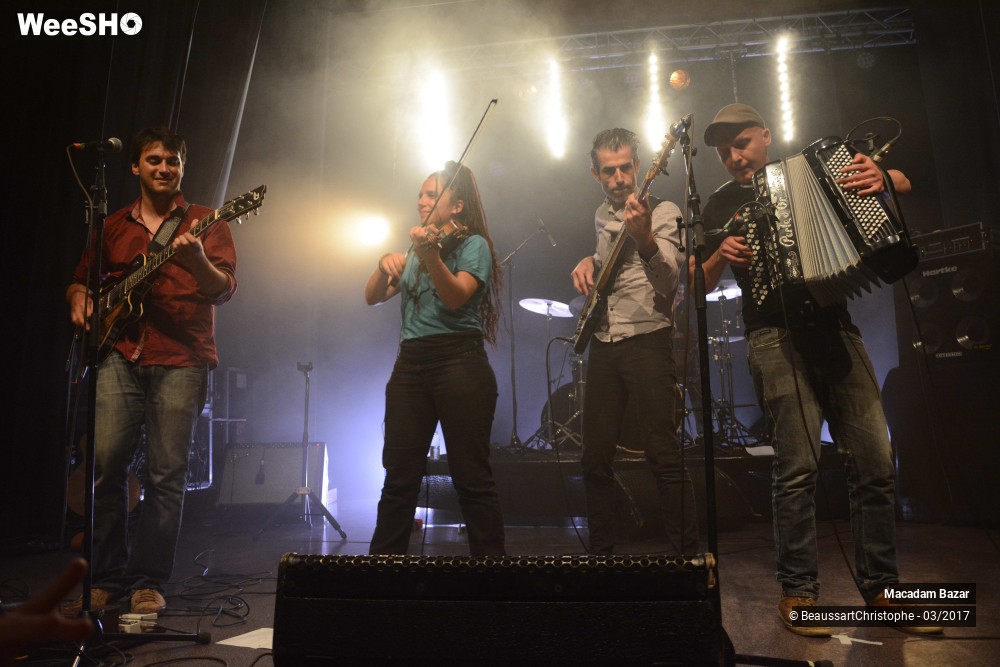 10/40 photos du spectacle Macadam Bazar