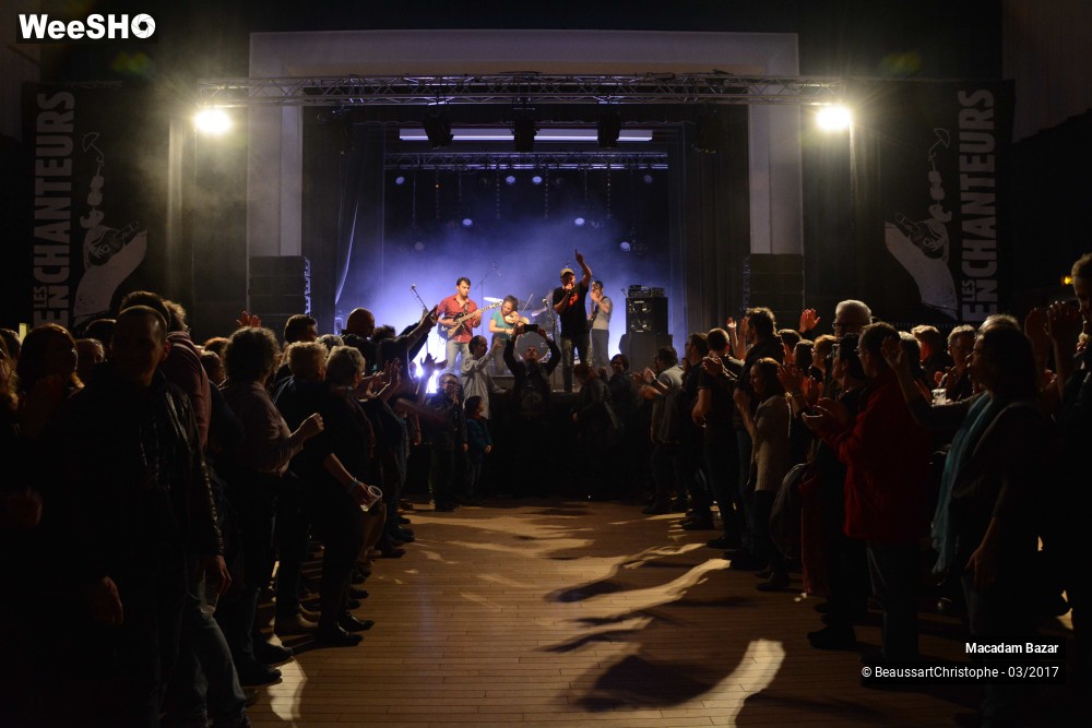 11/40 photos du spectacle Macadam Bazar