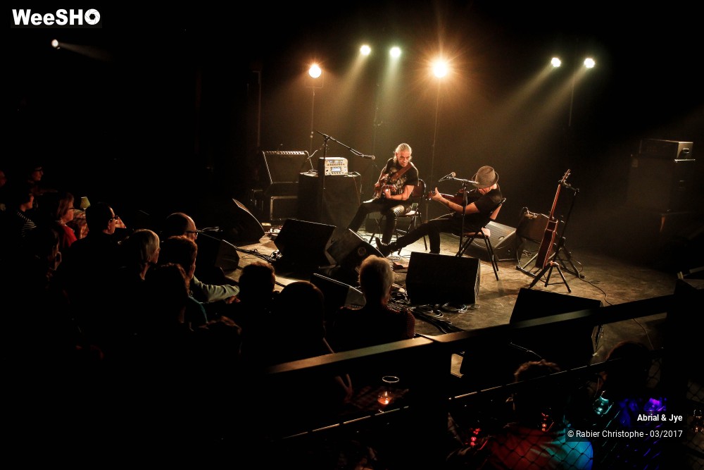 13/31 photos du spectacle Abrial et Jye