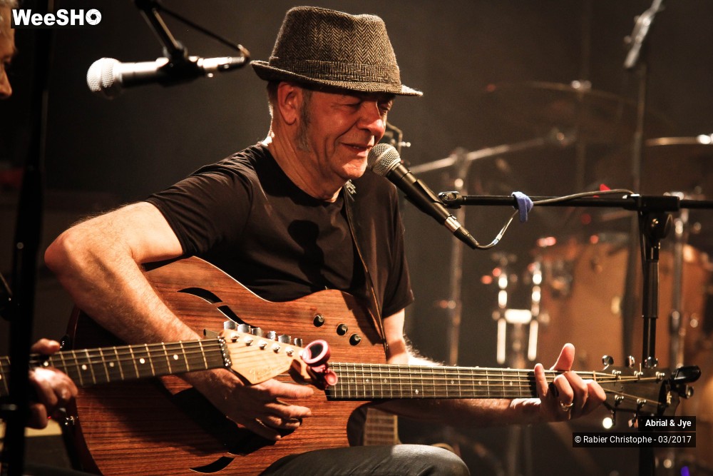 24/31 photos du spectacle Abrial et Jye