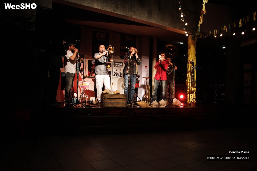 9/44 photos du spectacle concha mama