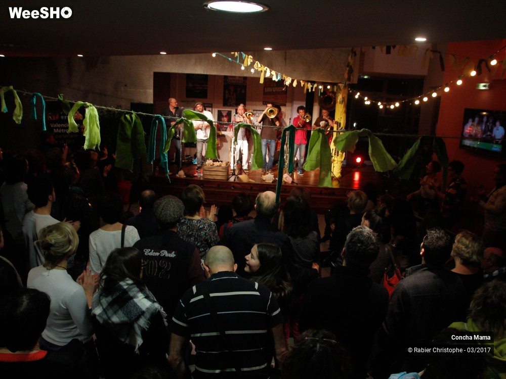 33/44 photos du spectacle concha mama