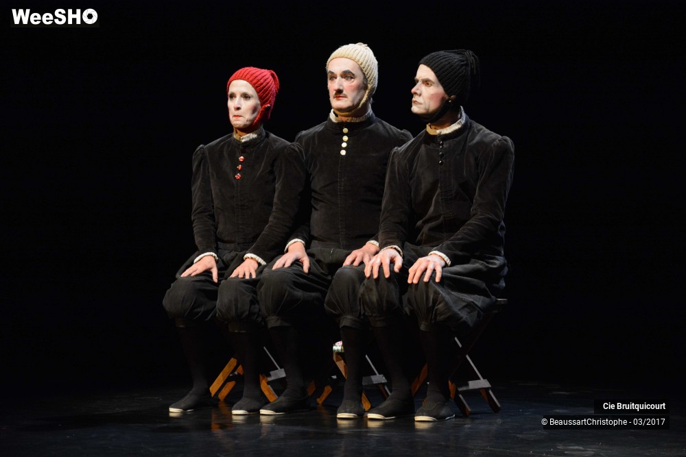 4/44 photos du spectacle Hamlet en 30 minutes