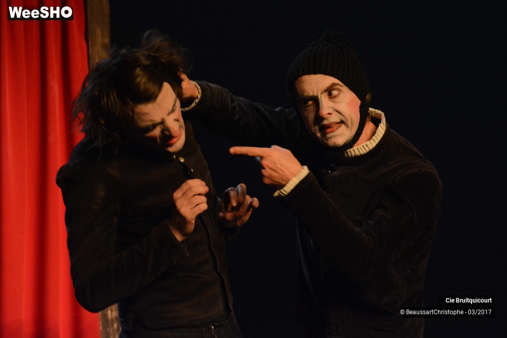 29/44 photos du spectacle Hamlet en 30 minutes
