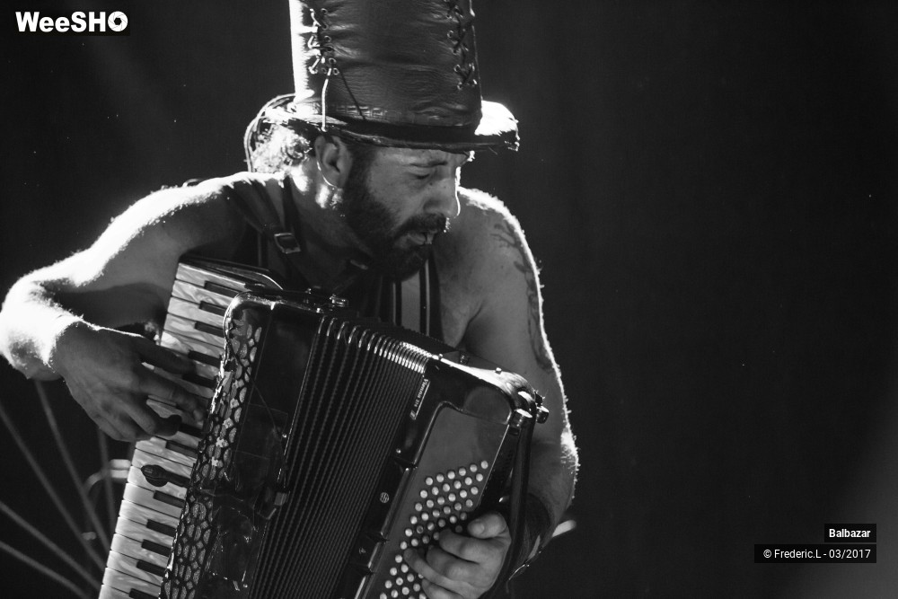 45/48 photos du spectacle Balbazar