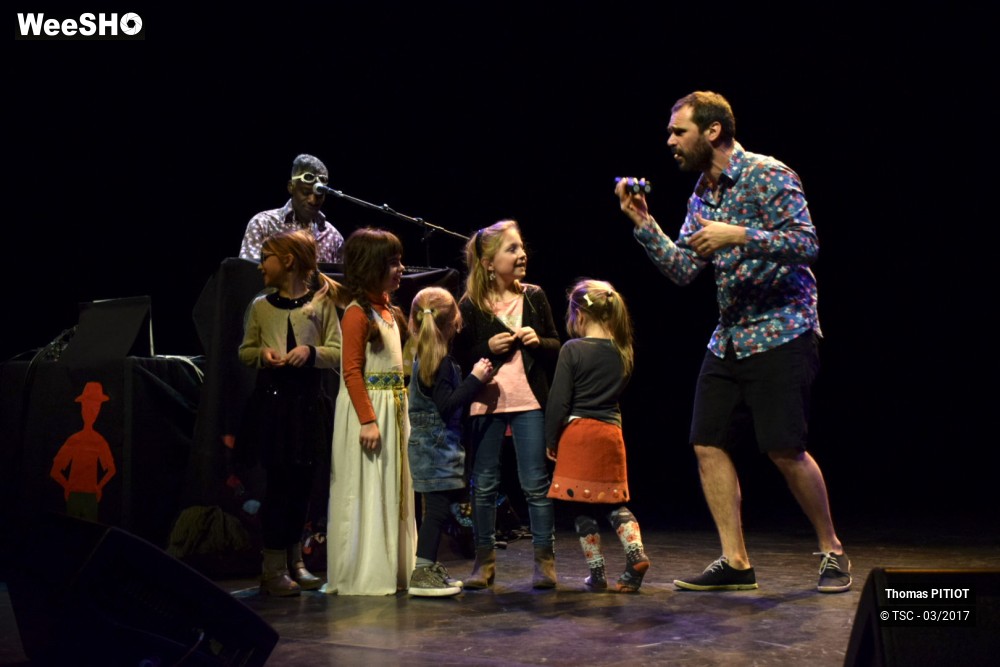 5/19 photos du spectacle Allez jouer dehors
