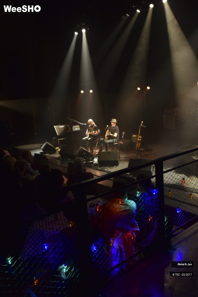4/5 photos du spectacle Abrial & Jye