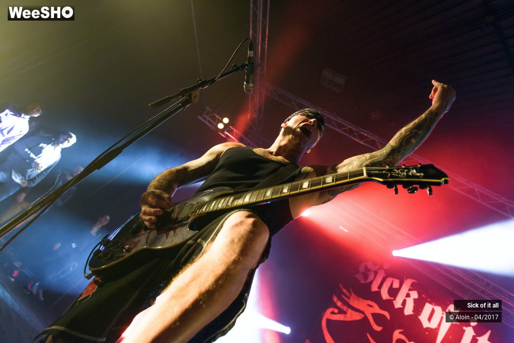 4/10 photos du spectacle Sick of it all