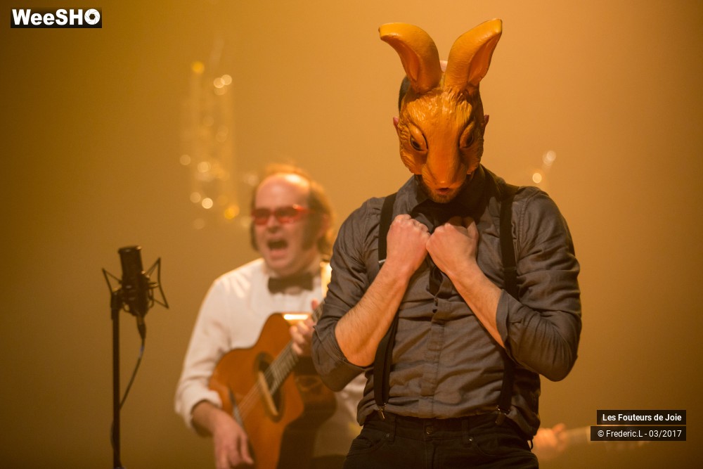 13/50 photos du spectacle Les Fouteurs De Joie