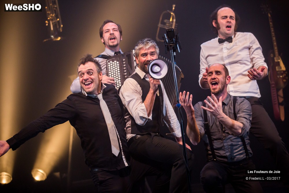 14/50 photos du spectacle Les Fouteurs De Joie