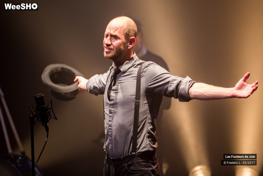 36/50 photos du spectacle Les Fouteurs De Joie