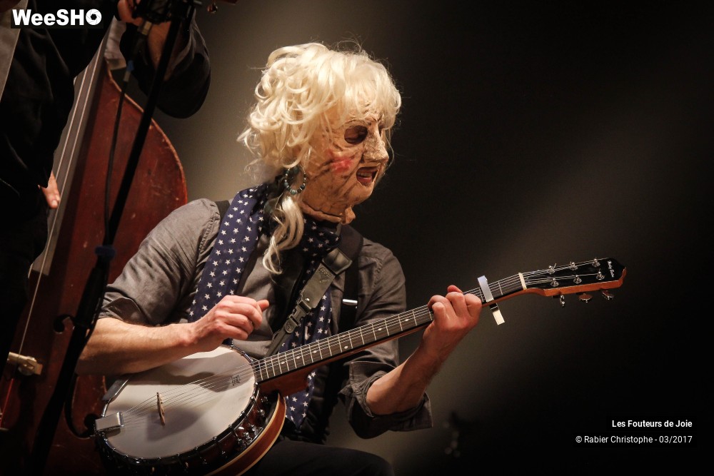 8/50 photos du spectacle Les Fouteurs de Joie